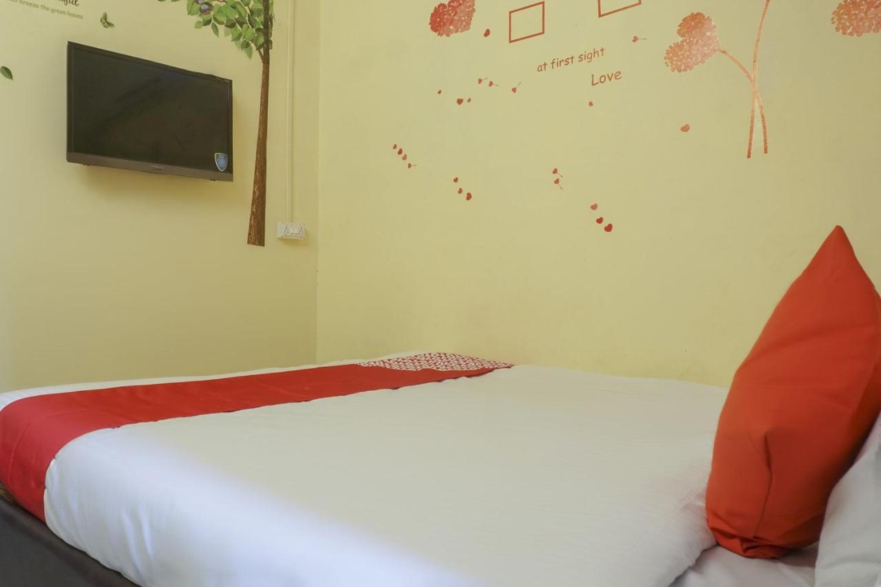 Hotel O R K Hotel Pimpri-Chinchwad Exterior foto