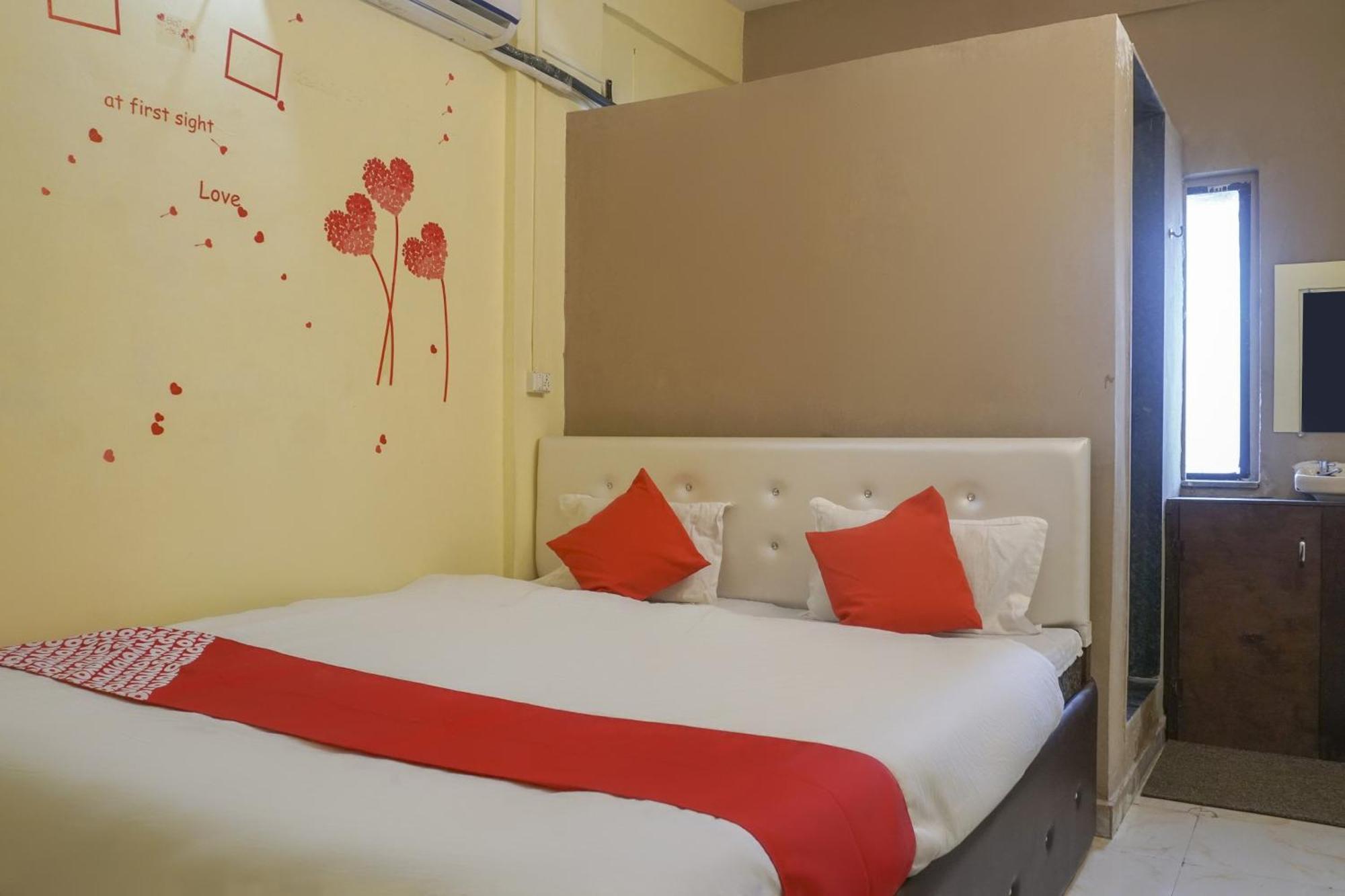 Hotel O R K Hotel Pimpri-Chinchwad Exterior foto